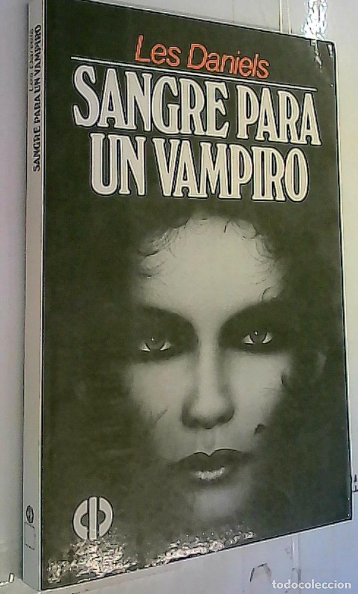 Libros: Sangre para un vampiro - Daniels, Les: