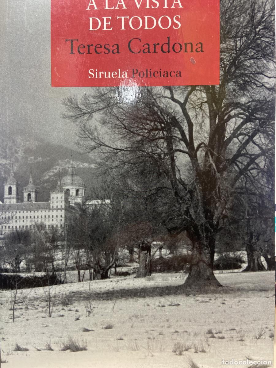 Libros: A la vista de todos - Teresa Cardona