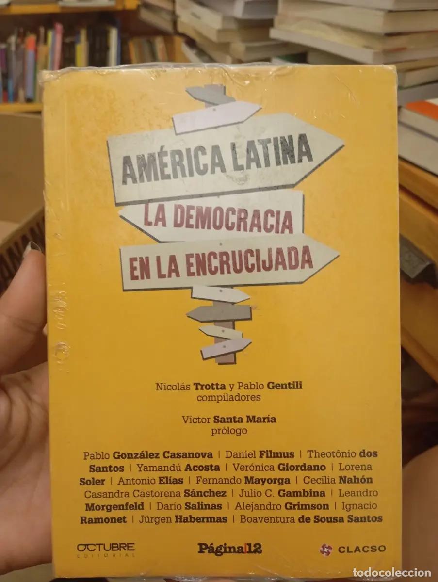Livros em segunda m&atilde;o: Am&eacute;rica latina, la democracia en la encrucijada - VVAA