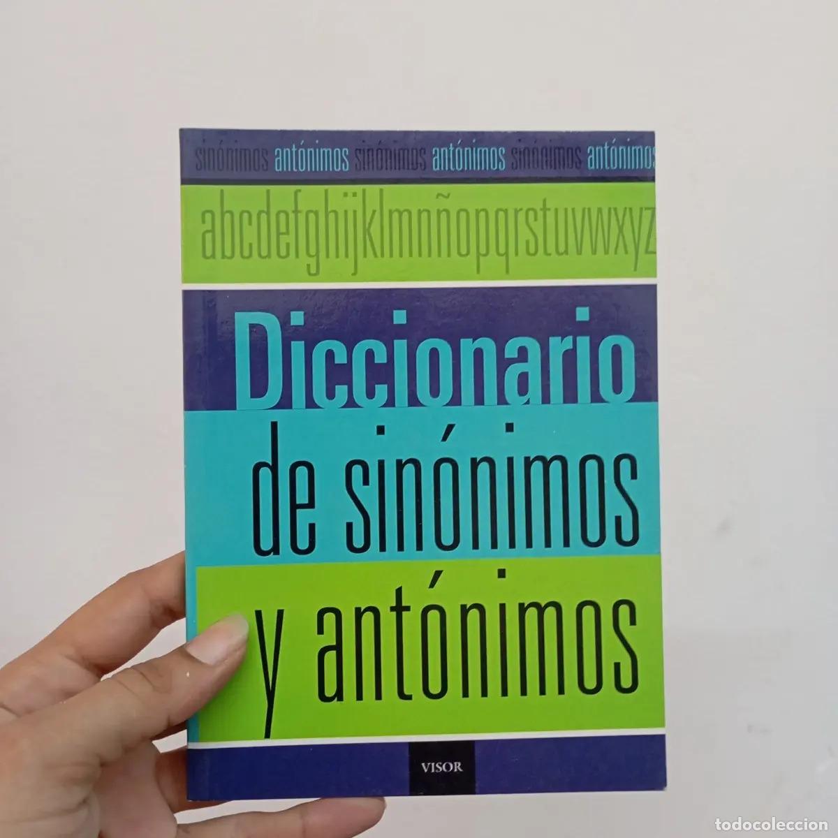 B&uuml;cher: Diccionario de sin&oacute;nimos y ant&oacute;nimos - Varios autores