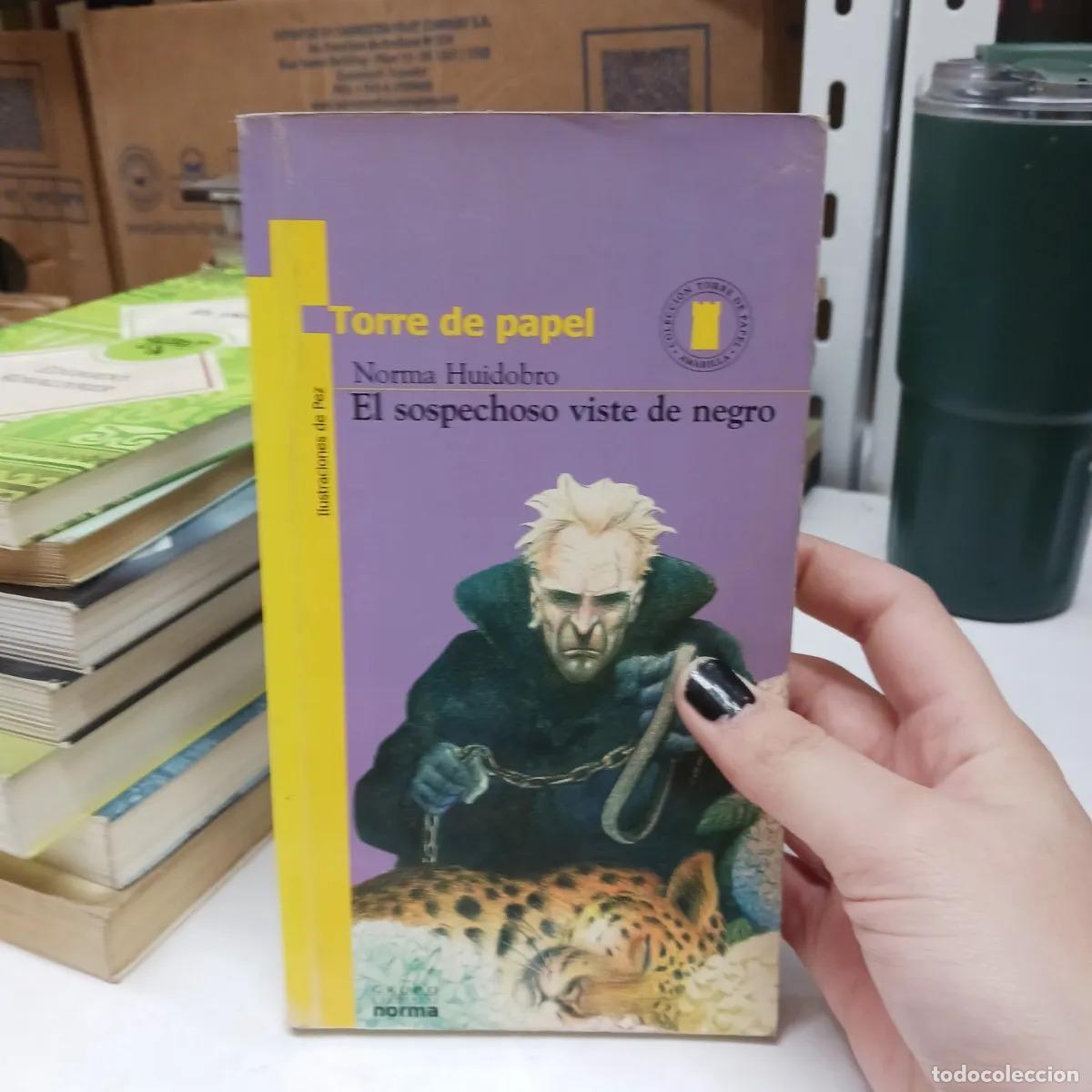 Libros: El sospechoso viste de negro (det.) - Norma Huidobro