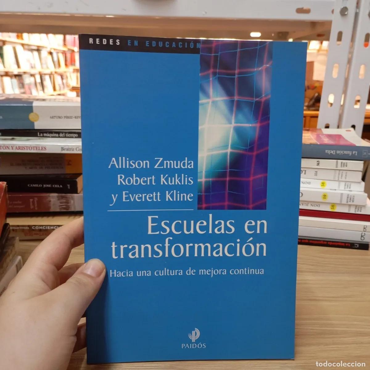 Libri di seconda mano: Escuelas en transformaci&oacute;n - VVAA
