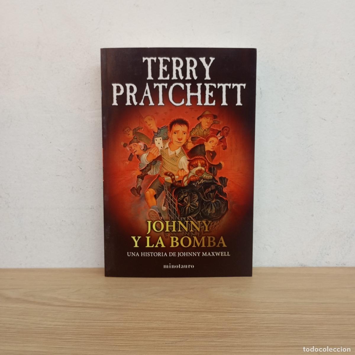Libros: Johnny y la bomba - Terry Pratchett - Foto 1
