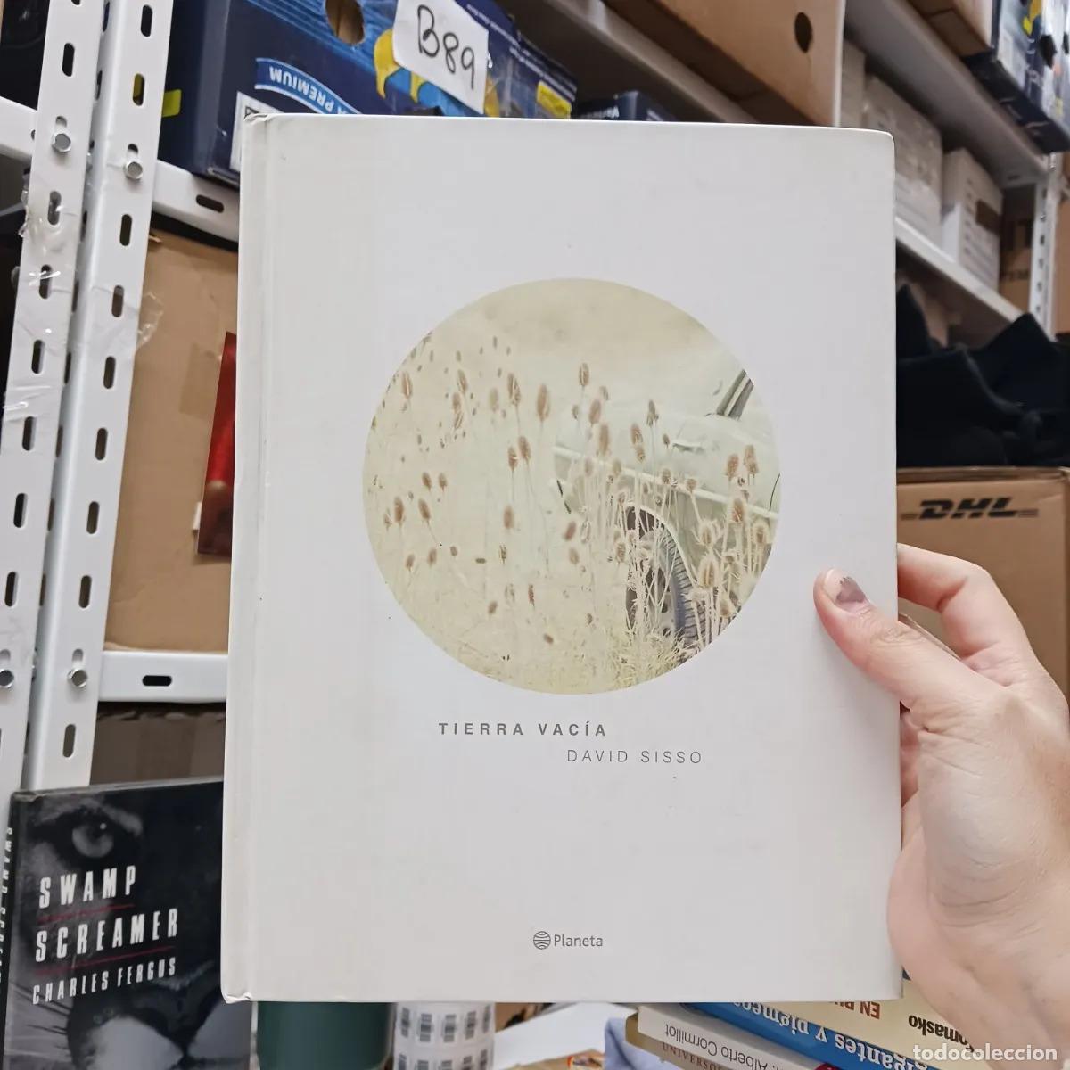 Libros: Tierra vacia - David Sisso