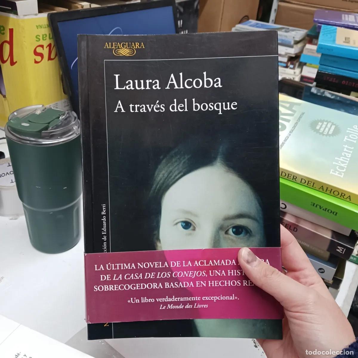Libri di seconda mano: A traves del bosque - Laura Alcoba