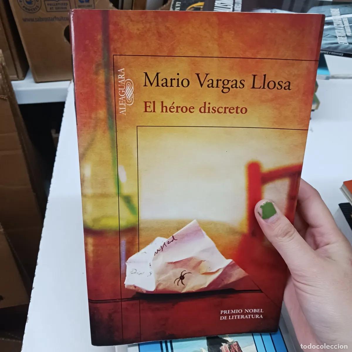 Libri di seconda mano: El heroe discreto - Mario Vargas Llosa