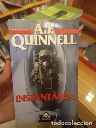 Livros em segunda m&atilde;o: Instant&aacute;nea - A. J. Quinnell