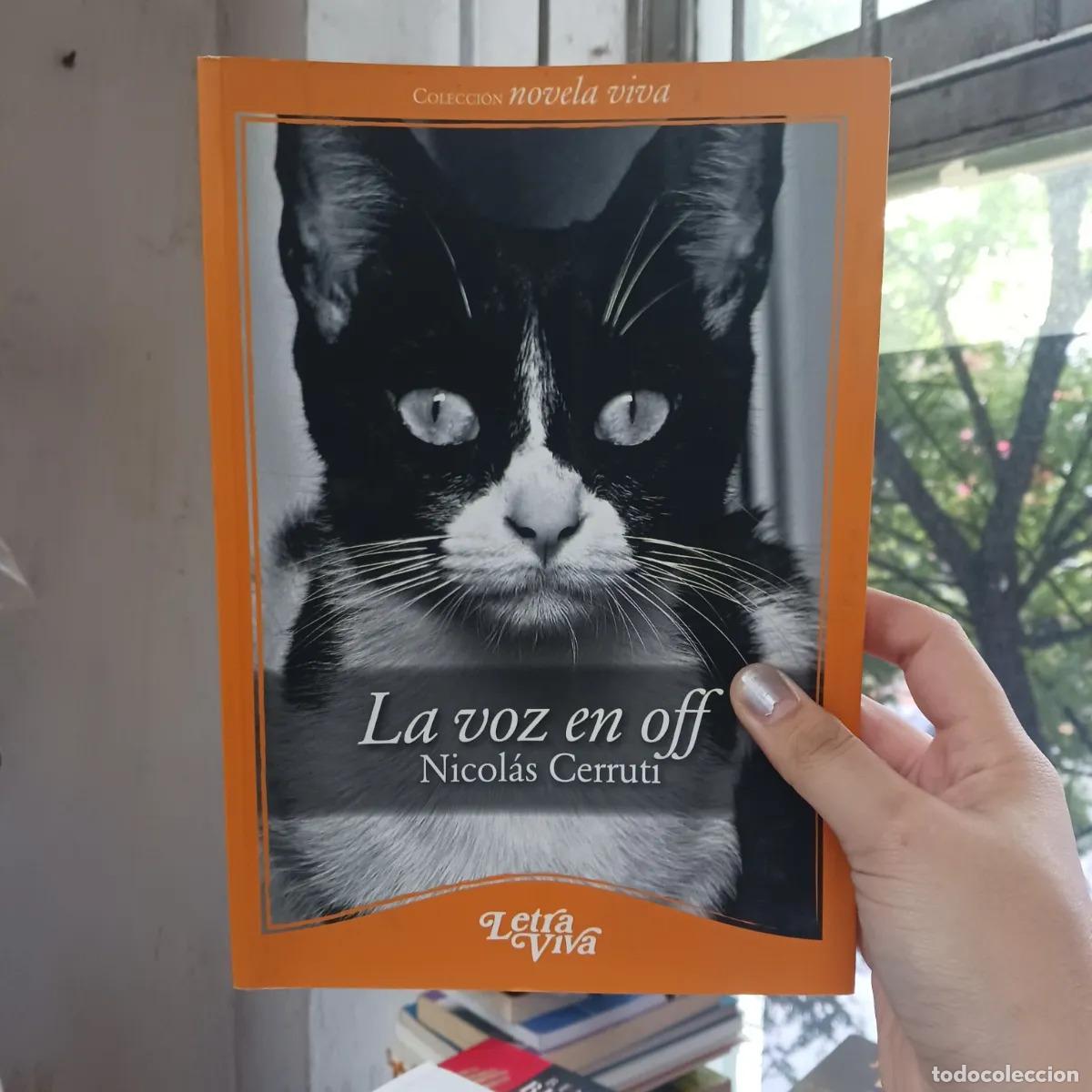 Livros em segunda m&atilde;o: La voz en off - Nicolas Cerruti