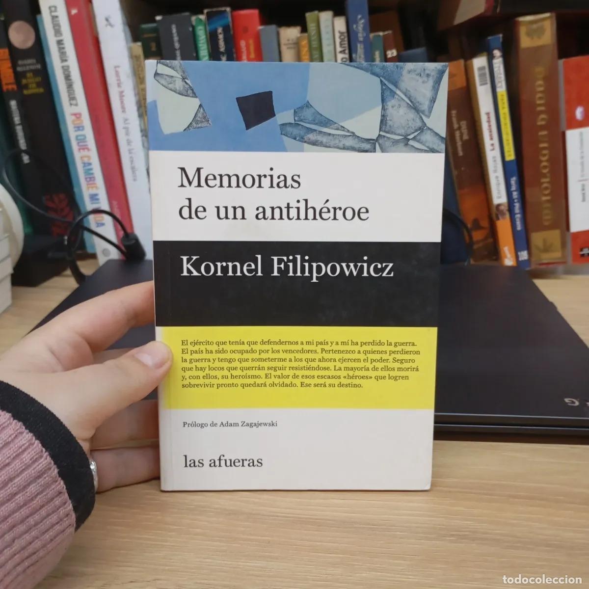 Livros em segunda m&atilde;o: Memorias de un antih&eacute;roe - Kornel Filipowicz