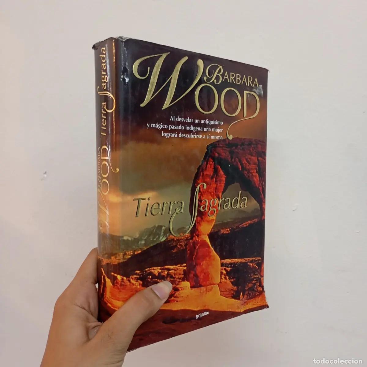 Libros: Tierra sagrado - Barbara Woods