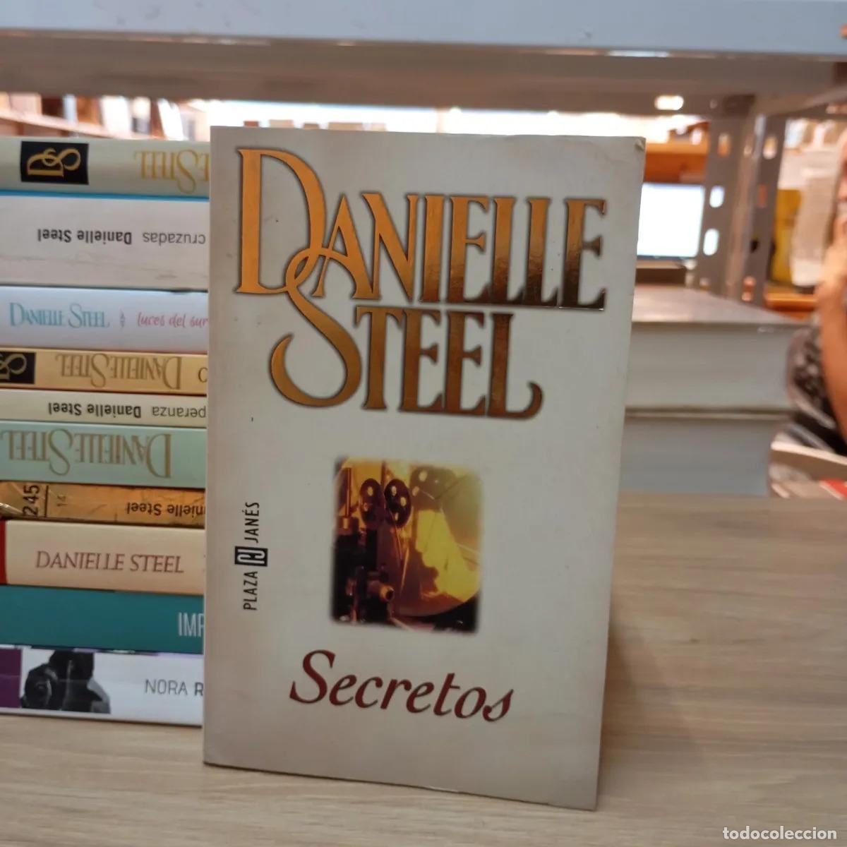 Libros: Secretos - Danielle Steel - Foto 1