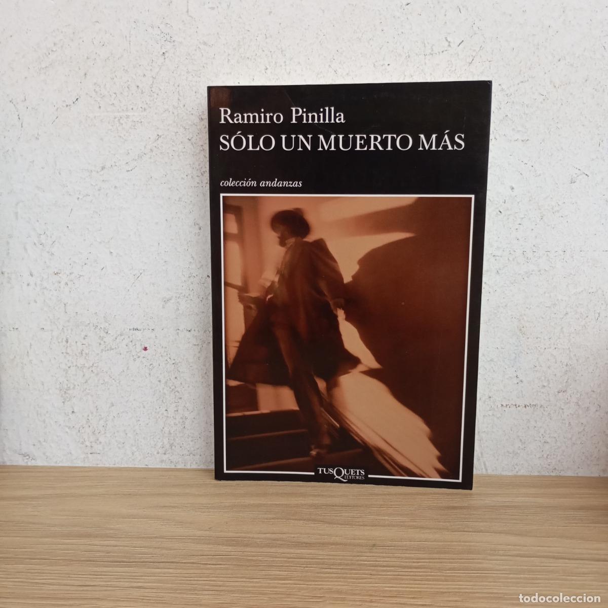 Libri di seconda mano: S&oacute;lo un muerto m&aacute;s - Ramiro Pinilla