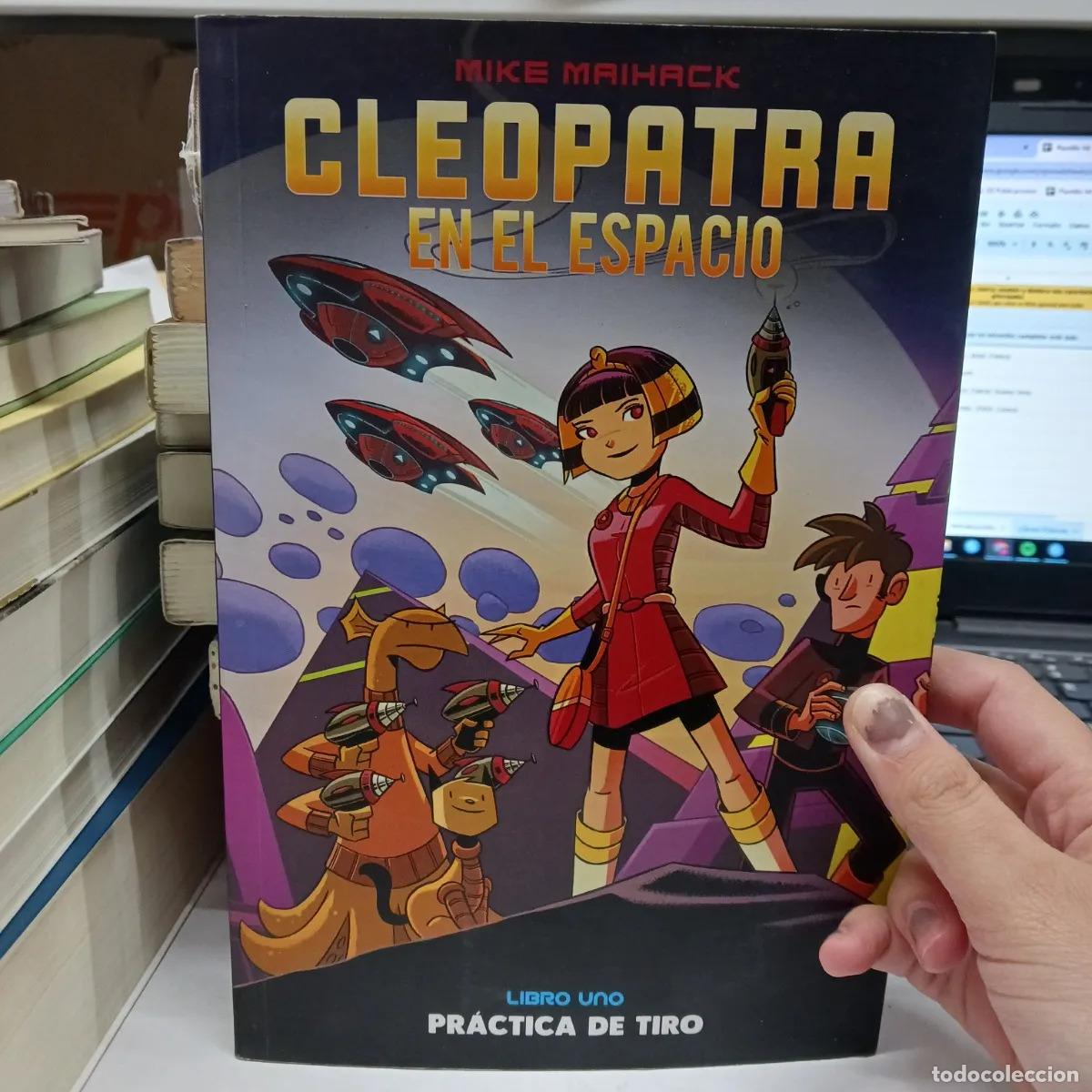 B&uuml;cher: Cleopatra en el espacio - Mike Maihack