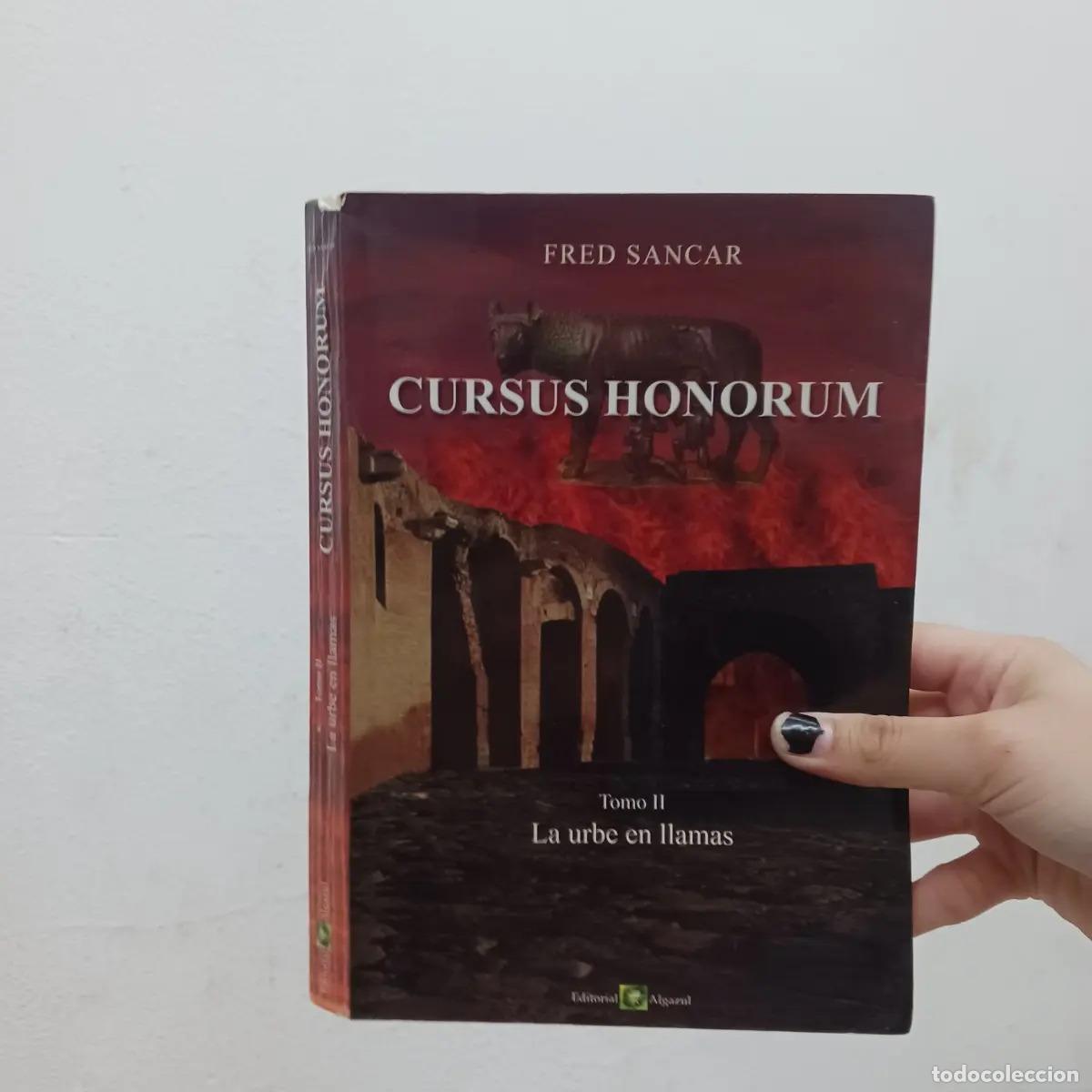 Libri di seconda mano: Cursus honorum tomo 2 (det.) - Fred Sancar