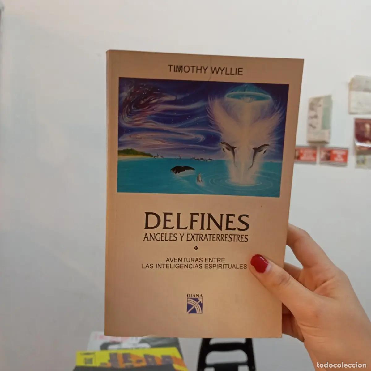 Livros em segunda m&atilde;o: Delfines: angeles y extraterrestres - Timothy Wyllie