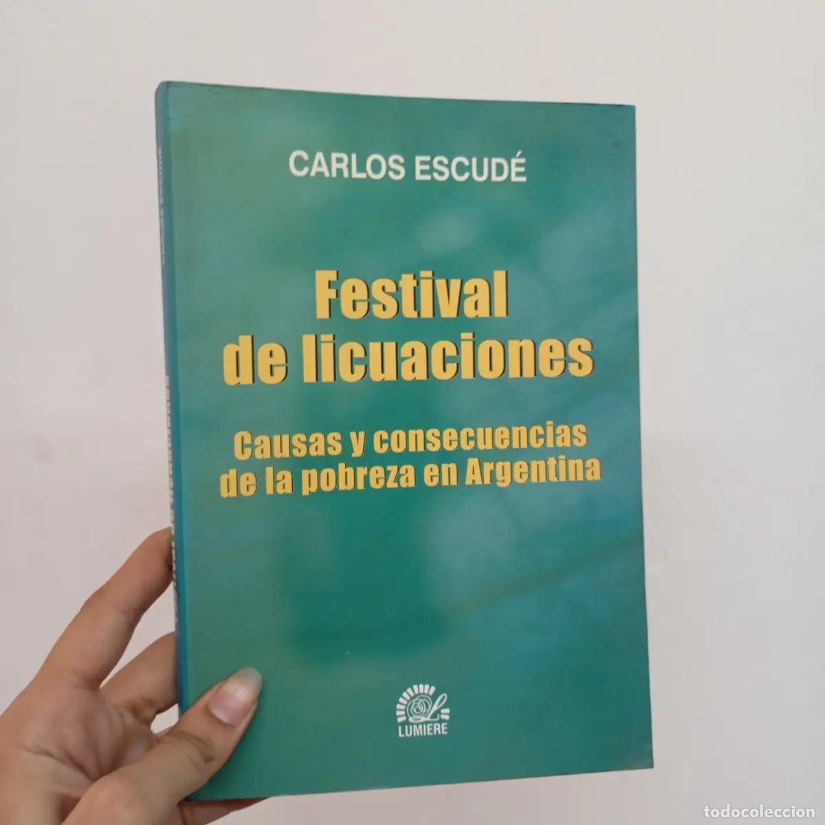 Libri di seconda mano: Festival de licuaciones - Carlos Escud&eacute;