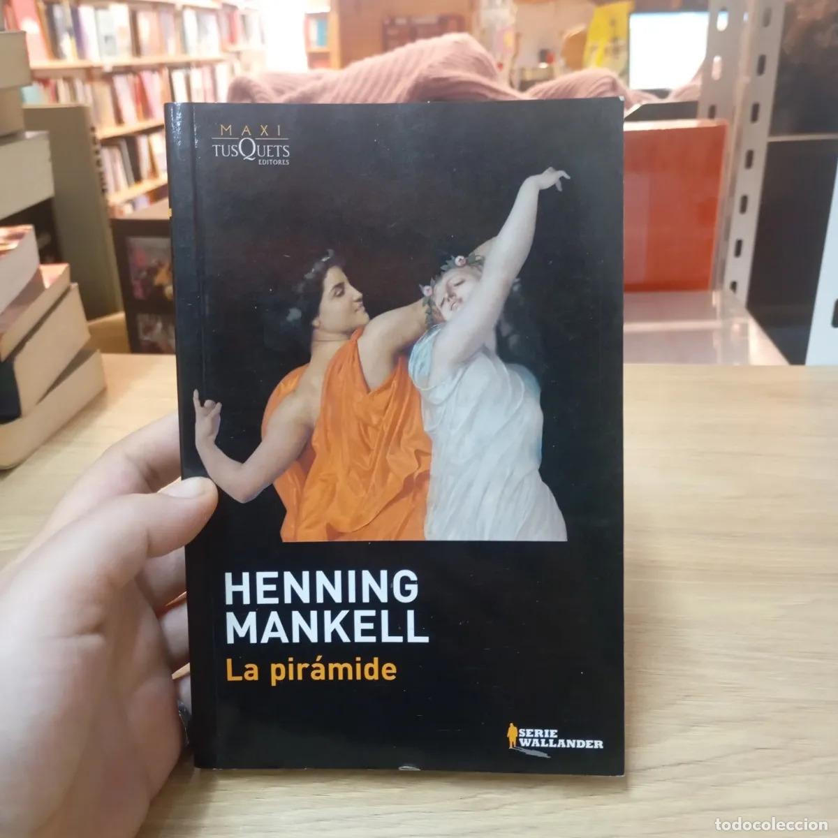 Livres: La pir&aacute;mide - Henning Mankell