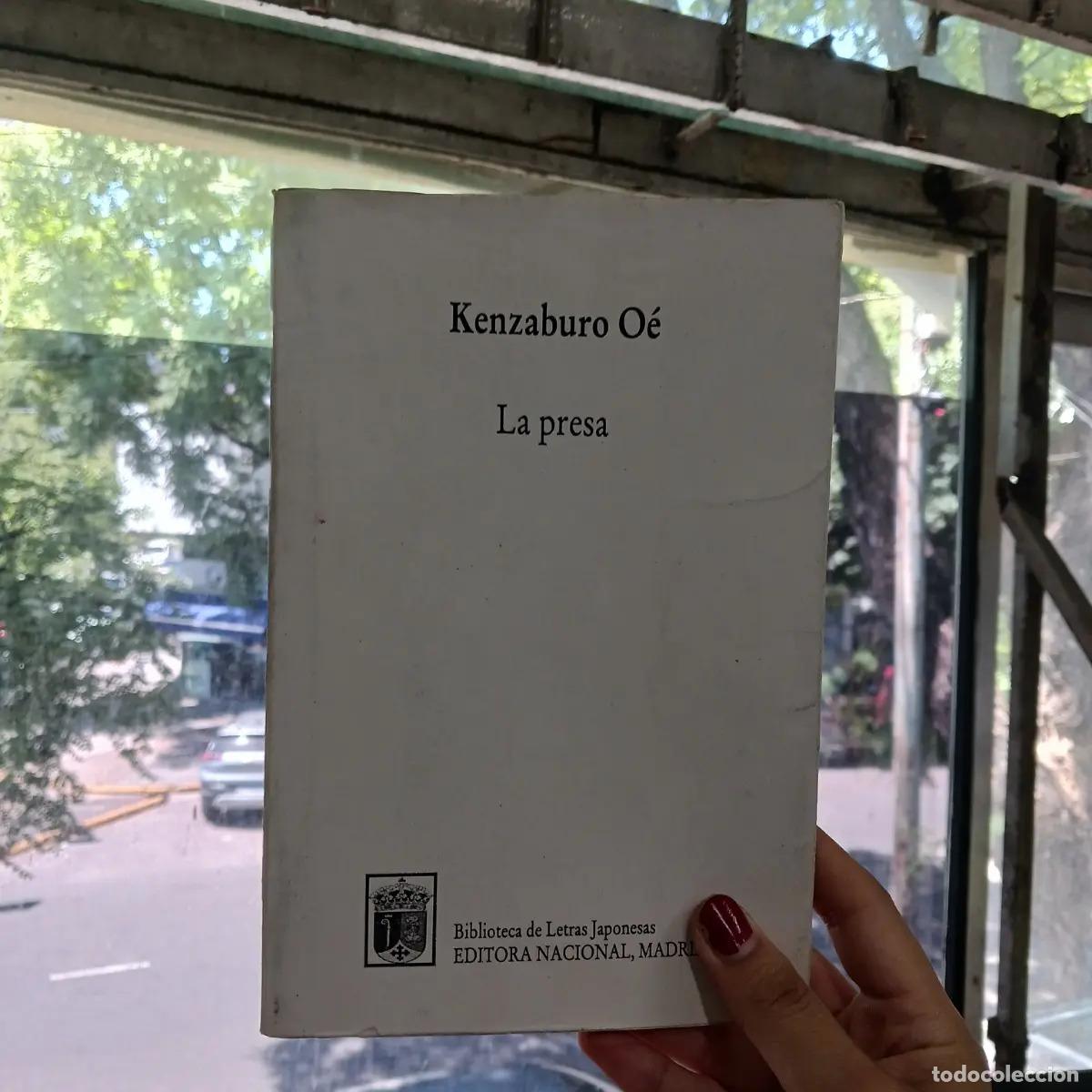 Libros: La presa - Kenzaburo O&eacute; - Foto 1
