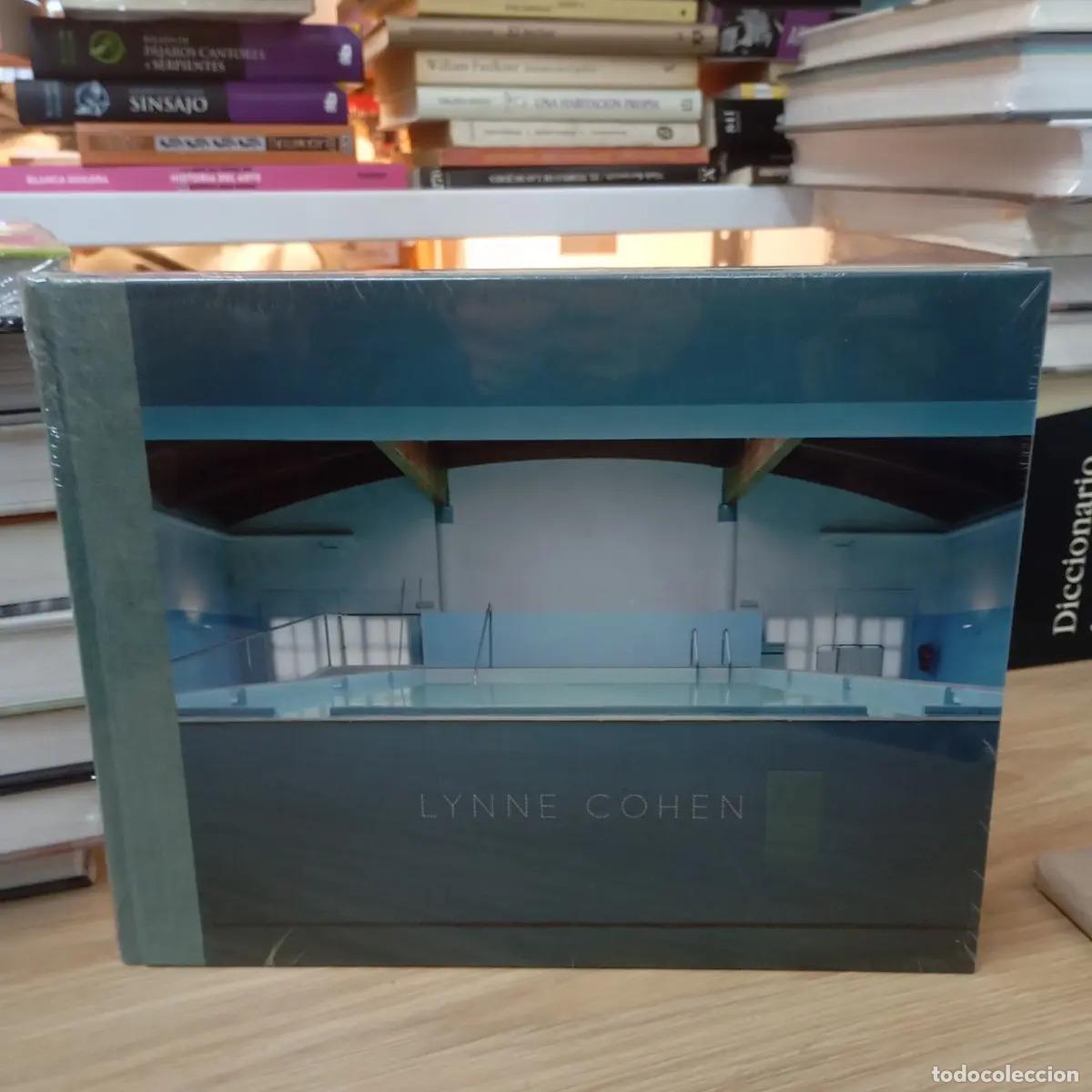 books: Lynne Cohen - Mapfre