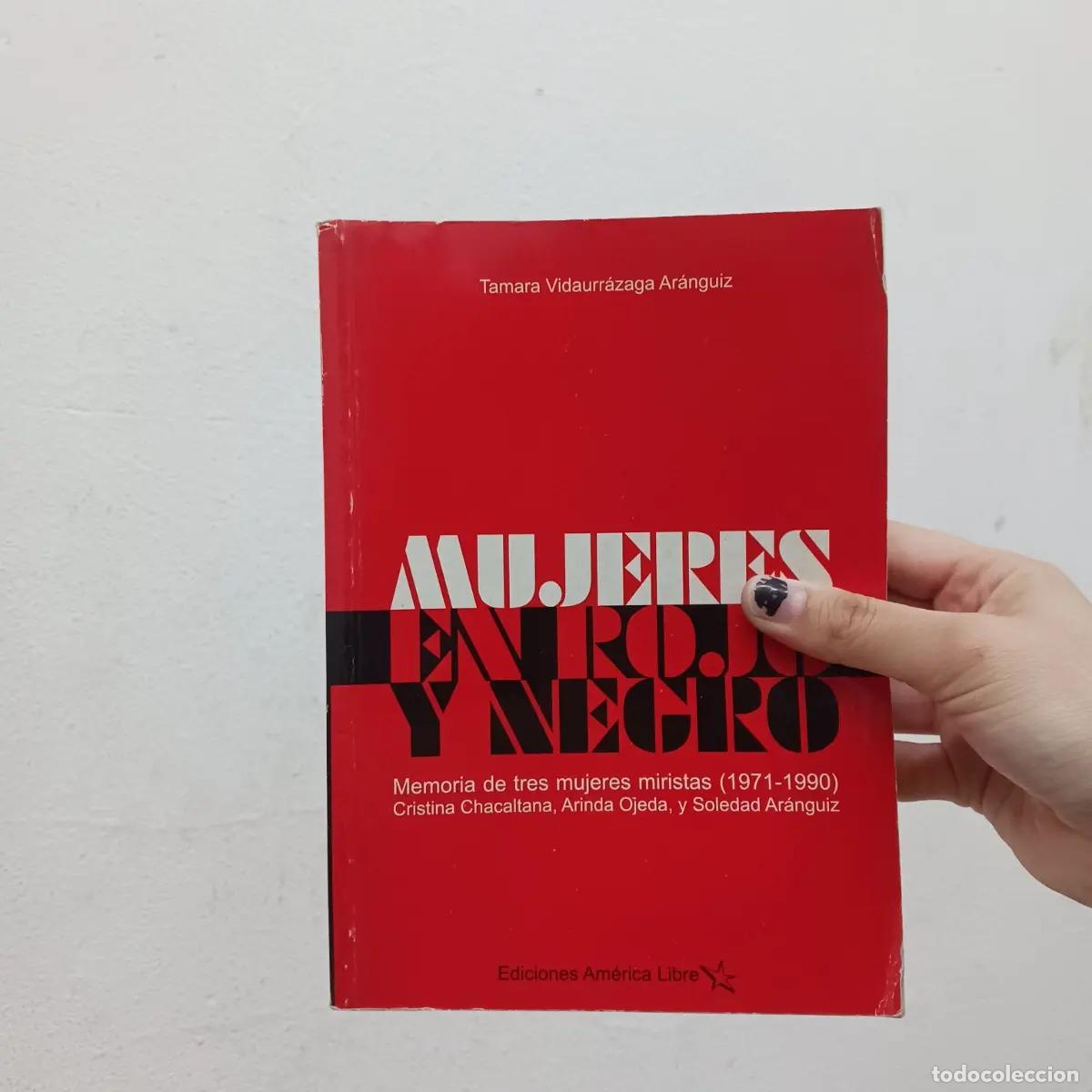 B&uuml;cher: Mujeres en rojo y negro (det.) - Tamara Vidaurrazaga Aranguiz