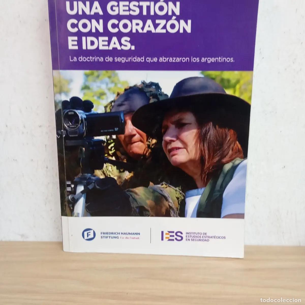 Livros em segunda m&atilde;o: Una gesti&oacute;n con coraz&oacute;n e ideas - IES