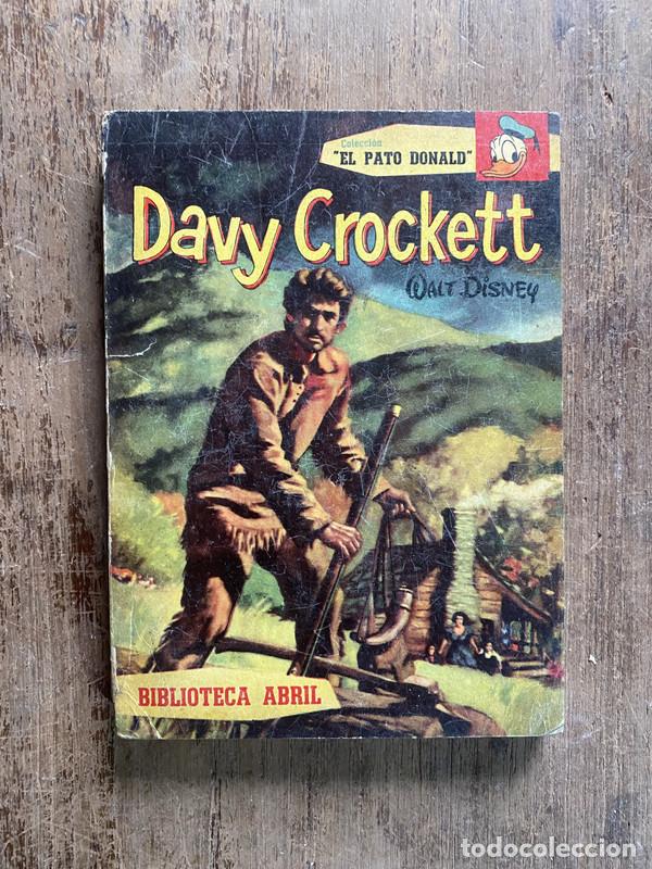 books: Davy Crockett - Disney Walt