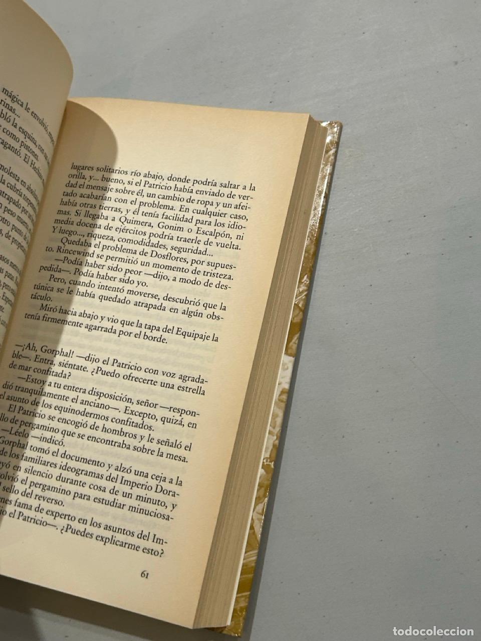 Libros: Terry Pratchett - El color de la magia - Foto 2