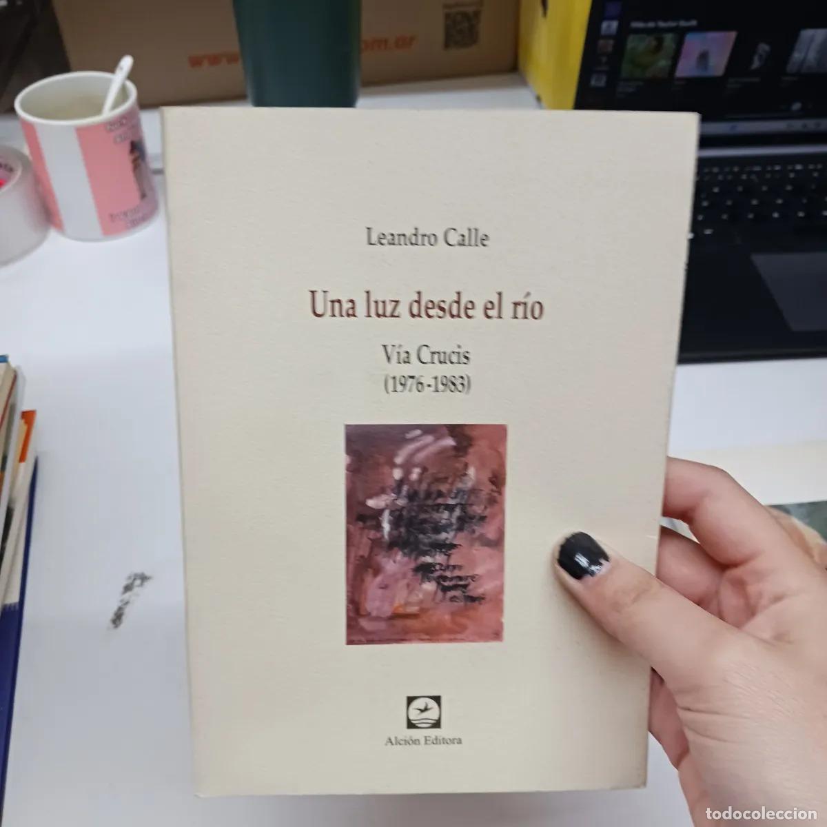 Livres: Una luz desde el rio - Leandro Calle