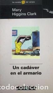 B&uuml;cher: Un cad&aacute;ver en el armario - CLARK, Mary Higgins: