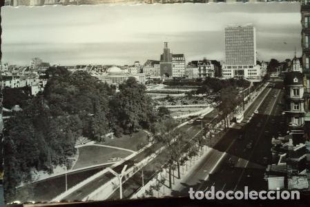 Libri di seconda mano: Bruxelles. Boulevard du Jardin Botanique et vue sur le building de la Pr&eacute;voyance sociale. Fotoprim.