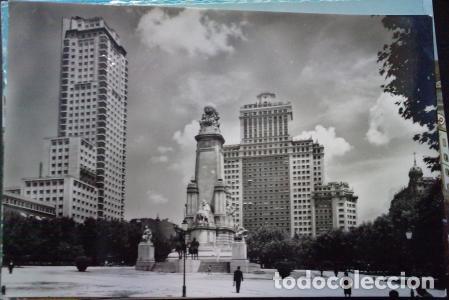 B&uuml;cher: Madrid 101. Plaza de Espa&ntilde;a. Heliotipio Art&iacute;sitca Espa&ntilde;ola. 1960. - :