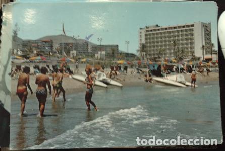 Libros: Costa del Sol 1395. Torremolinos, playa. Ediciones Beascoa. Circulada, sello de Franco de 2