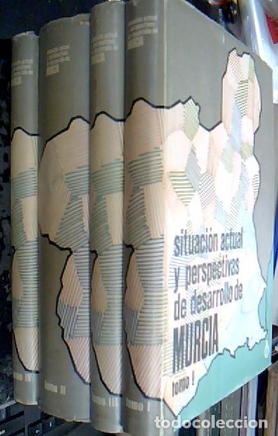 Libri di seconda mano: Situaci&oacute;n actual y perspectivas de desarrollo de Murcia - Autores varios:
