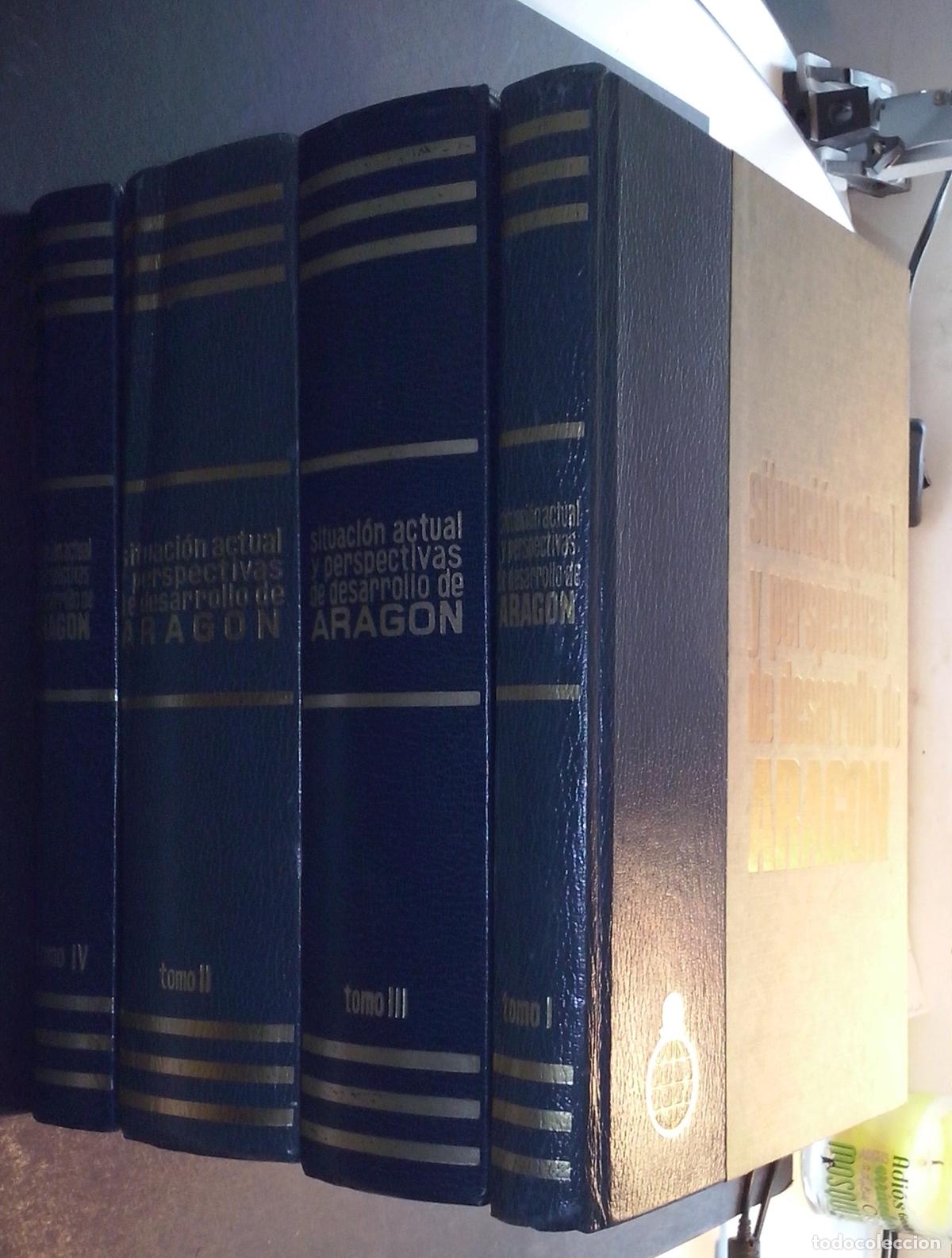 Libri di seconda mano: Situaci&oacute;n actual y perspectivas de desarrollo de Arag&oacute;n. 4 tomos - AA. VV.: