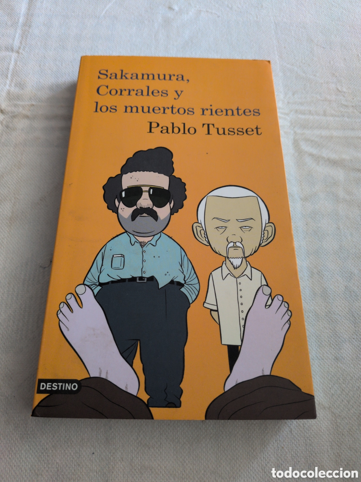 Libri di seconda mano: Sakamura, Corrales y los muertos rientes - Pablo Tusset. Destino.