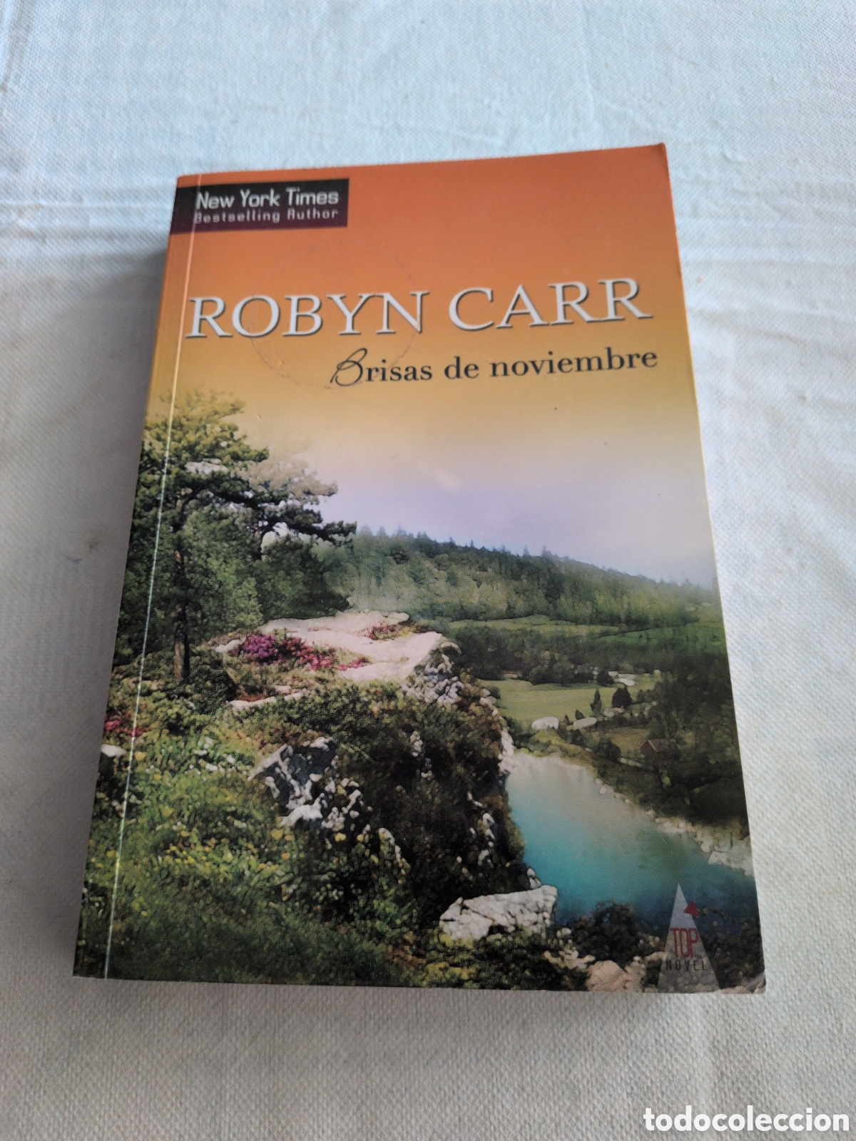 Livros em segunda m&atilde;o: Brisas de noviembre. Robyn Carr. Harlequin ib&eacute;rica. 2010