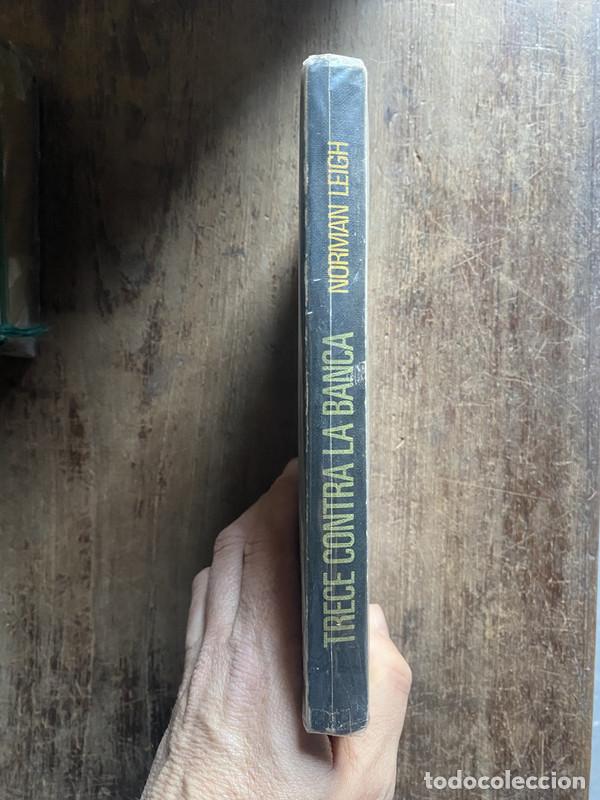 Livros em segunda m&atilde;o: Trece contra la banca - Leigh, Norman