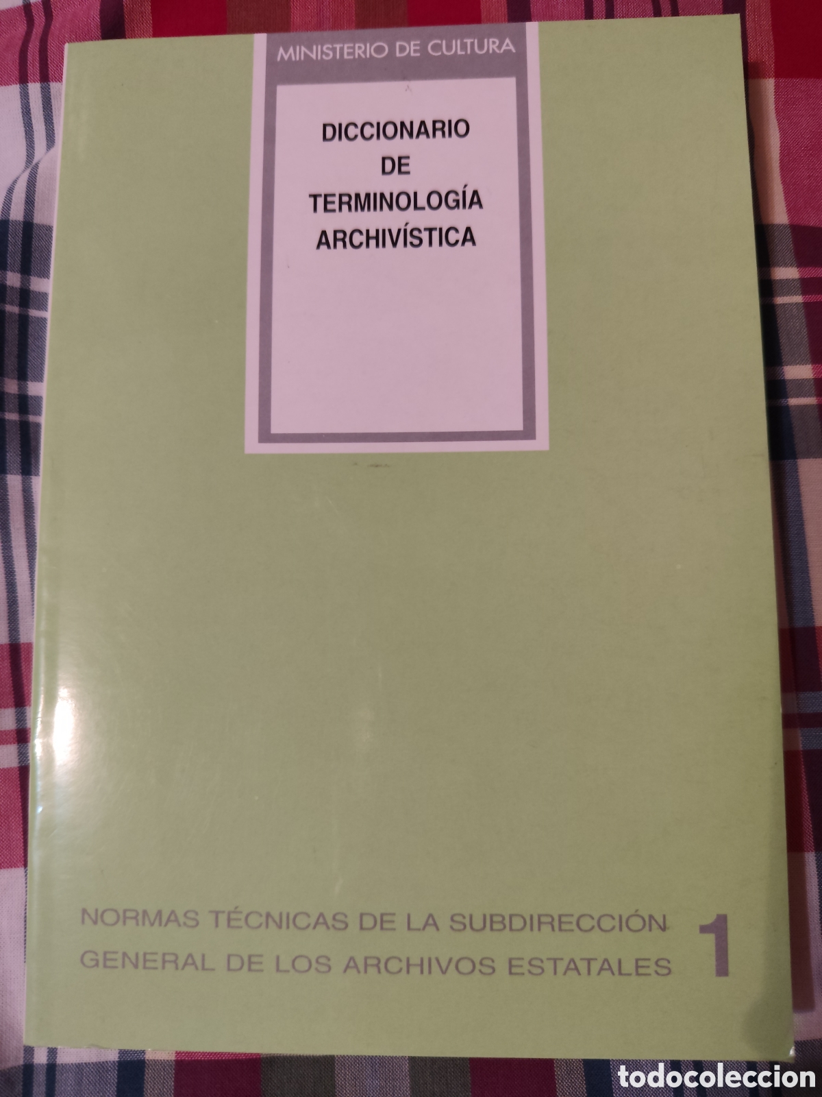 Libros: Diccionario de terminolog&iacute;a archivistica