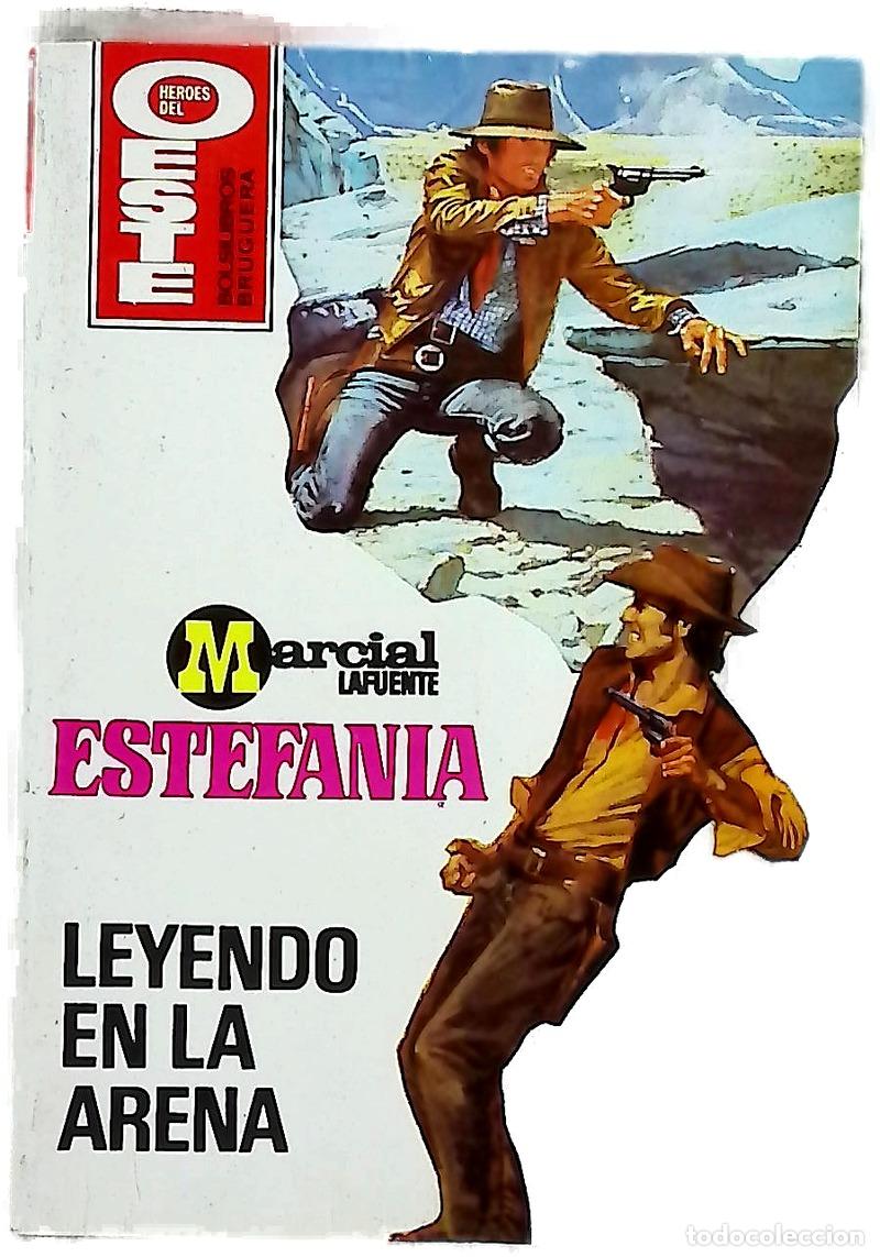 books: Novelas del oeste Leyendo en la arena
