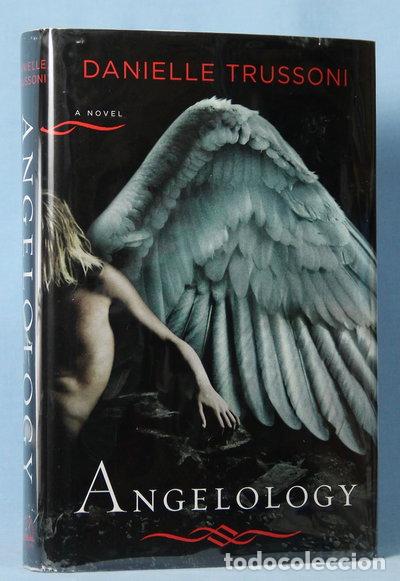 Libri di seconda mano: Angelology- 9780670021475