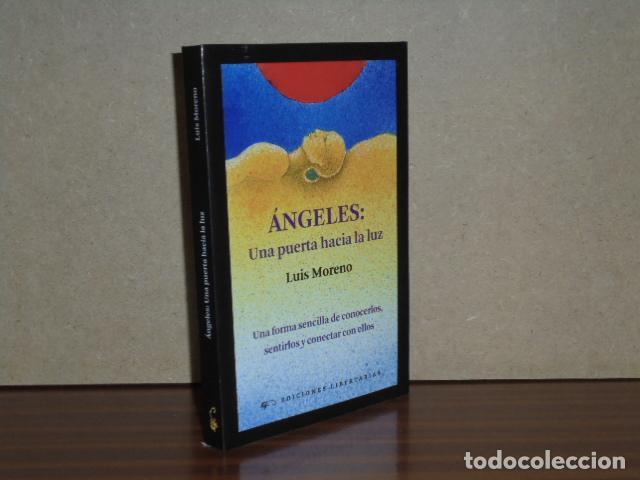Livros em segunda m&atilde;o: &Aacute;NGELES: Una puerta hacia la luz - Moreno, Luis