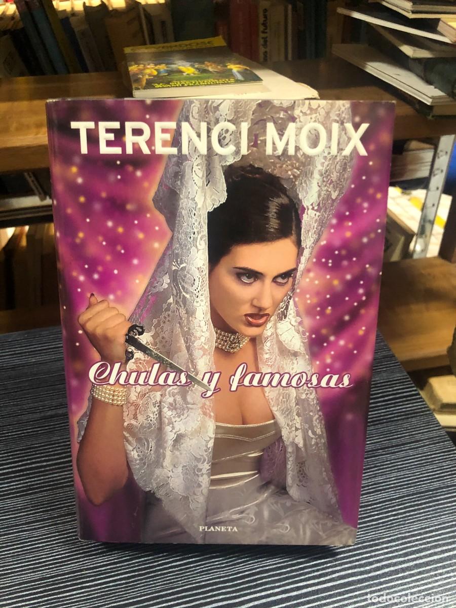 books: Chulas y famosas (Terenci Moix)