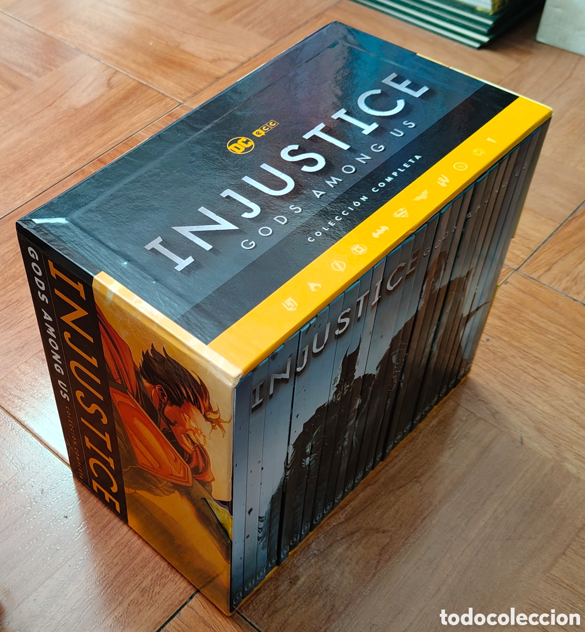Libros: Injustice: Gods Among Us - Coleccionable � 24 Vol&uacute;menes � Completa � ECC - VV. AA.