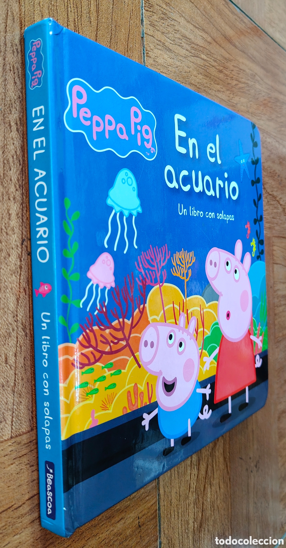 Libros: Peppa Pig: En el Acuario. Un libro con solapas � Beascoa - VV. AA.