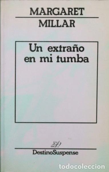 Libros: Un extra&ntilde;o en mi tumba- 9788423313211