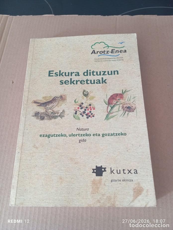 Libros: ESKURA DITUZUN SEKRETUAK /SECRETOS A TU ALCANCE BILINGUE EUSKARA Y CASTELLANO