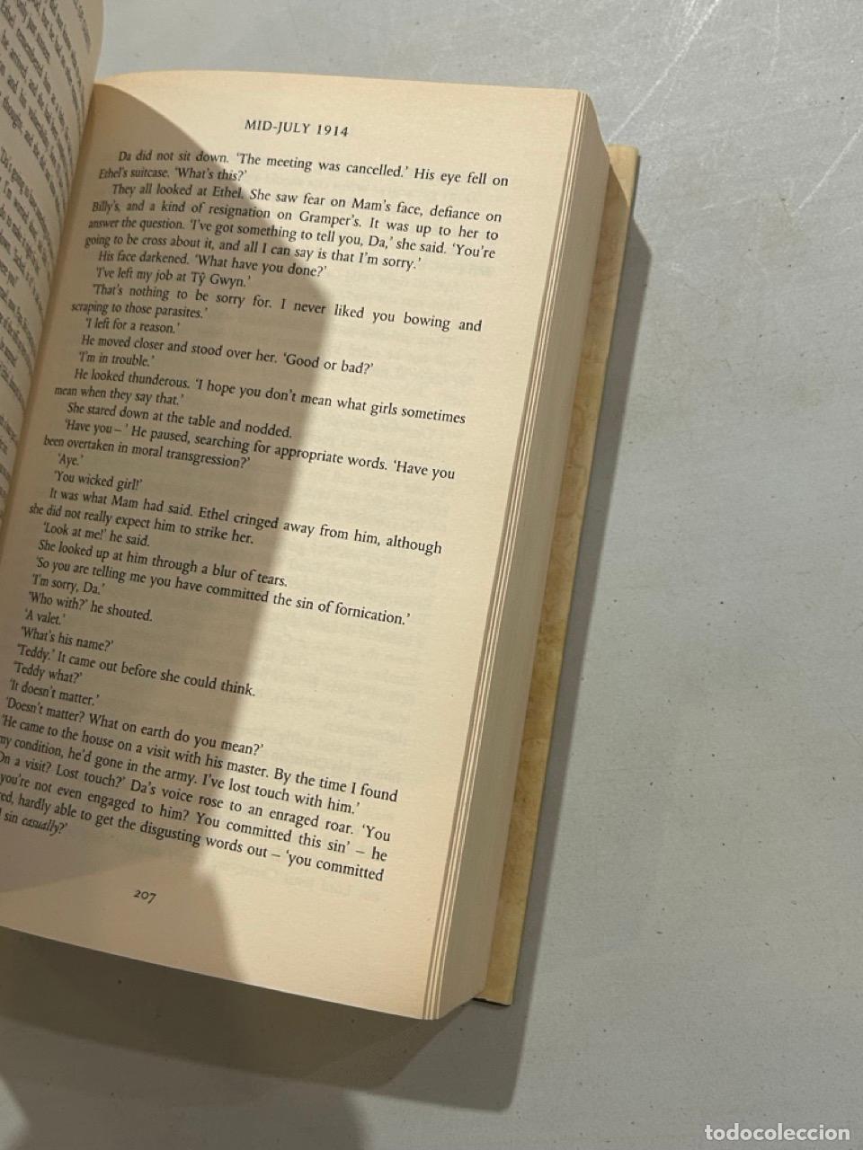 Libros: Ken Follett - Fall of giants - Foto 2