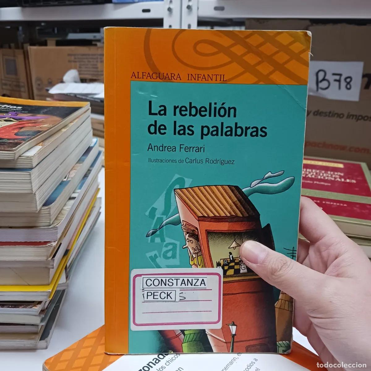 Livres: La rebelion de las palabras (det.) - Andrea Ferrari