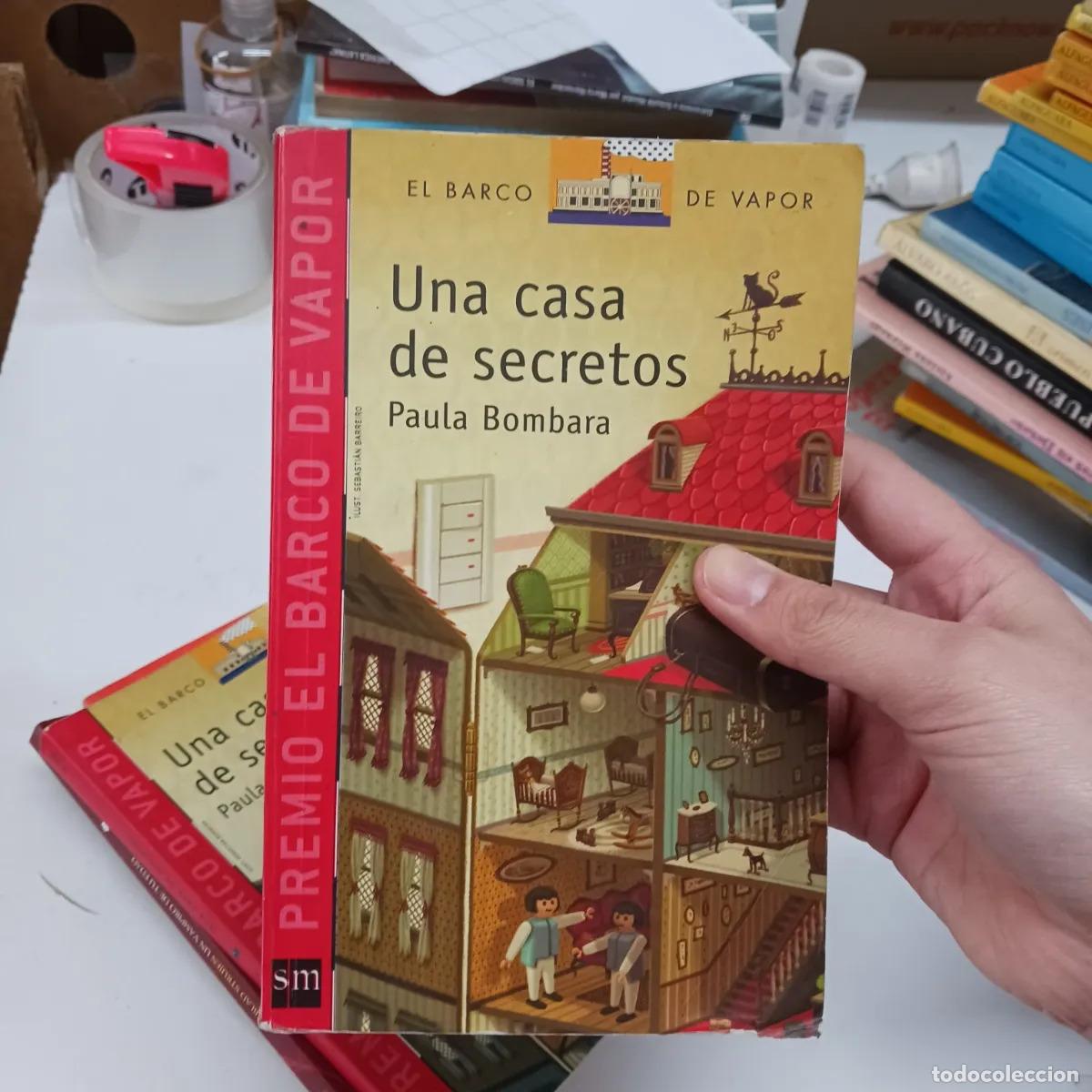 B&uuml;cher: Una casa de secretos (det.) - Paula Bombara