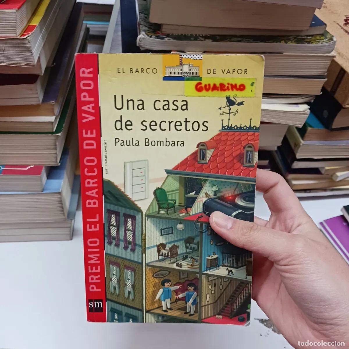 B&uuml;cher: Una casa de secretos (det.) - Paula Bombara